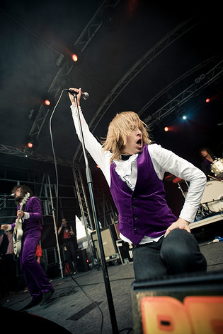 2008-06-28 - The (International) Noise Conspiracy från Peace & Love, Borlänge