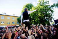 2008-06-28 - The (International) Noise Conspiracy från Peace & Love, Borlänge