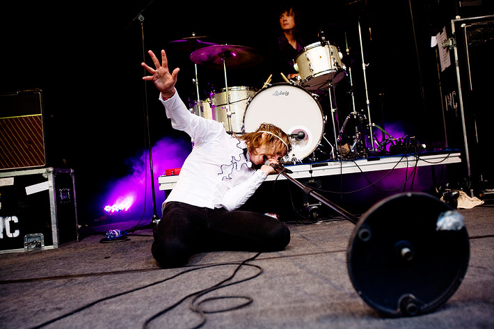 2008-06-28 - The (International) Noise Conspiracy från Peace & Love, Borlänge