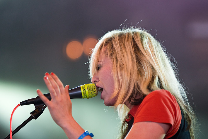 2008-07-05 - The Ting Tings från Roskildefestivalen, Roskilde