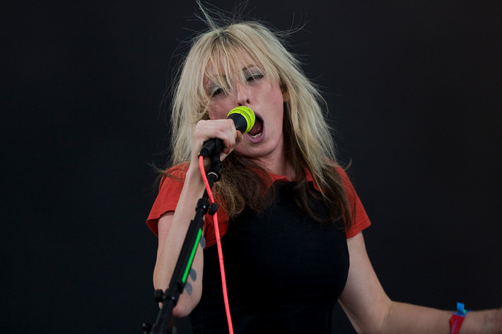 2008-07-05 - The Ting Tings från Roskildefestivalen, Roskilde