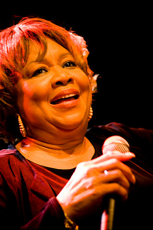 2008-07-30 - Mavis Staples från Trädgår'n, Göteborg