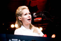 2008-07-31 - Nellie McKay från Emmabodafestivalen, Emmaboda