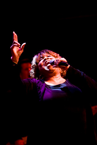 2008-08-01 - Mavis Staples från Berns, Stockholm