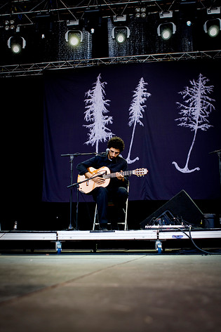 2008-08-09 - José González från Way Out West, Göteborg
