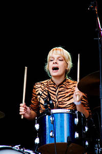 2008-08-09 - Frida Hyvönen från Way Out West, Göteborg