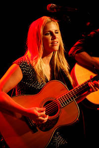 2008-08-08 - Lisa Miskovsky från Guitars, Umeå