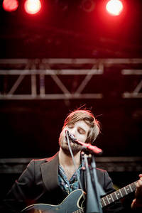 2008-08-29 - Shout Out Louds från Popaganda, Stockholm