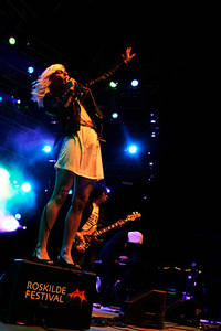 2007-07-06 - The Sounds från Roskildefestivalen, Roskilde