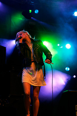2007-07-06 - The Sounds från Roskildefestivalen, Roskilde