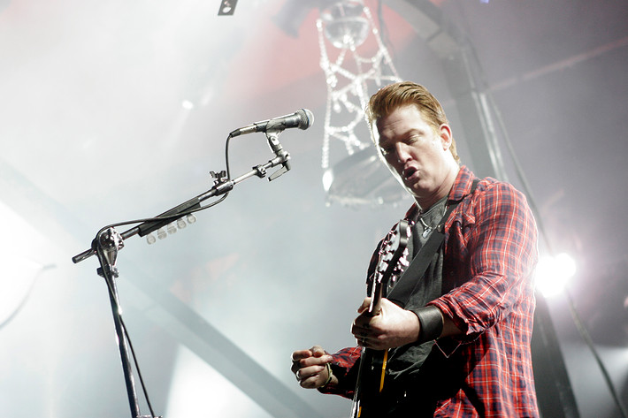 2007-07-06 - Queens Of The Stone Age från Roskildefestivalen, Roskilde