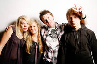 2008-10-24 - Rockfotostudion från Metropol, Hultsfred