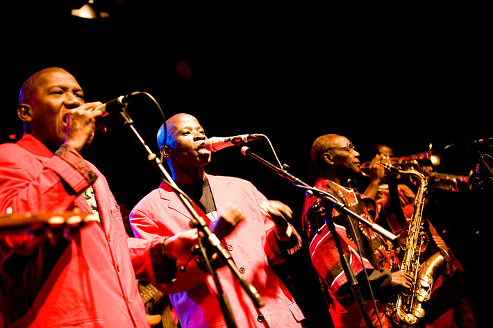 2008-10-27 - Bembeya Jazz National från Kägelbanan, Stockholm