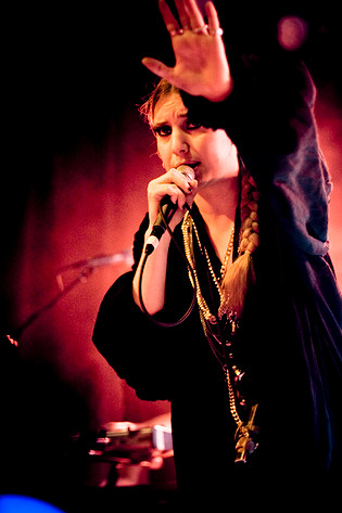 2008-12-12 - Lykke Li från Södra Teatern, Stockholm
