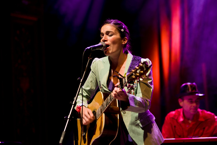 2008-12-14 - Yael Naim från Berns, Stockholm