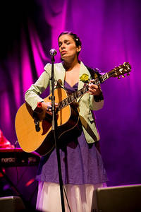 2008-12-14 - Yael Naim från Berns, Stockholm