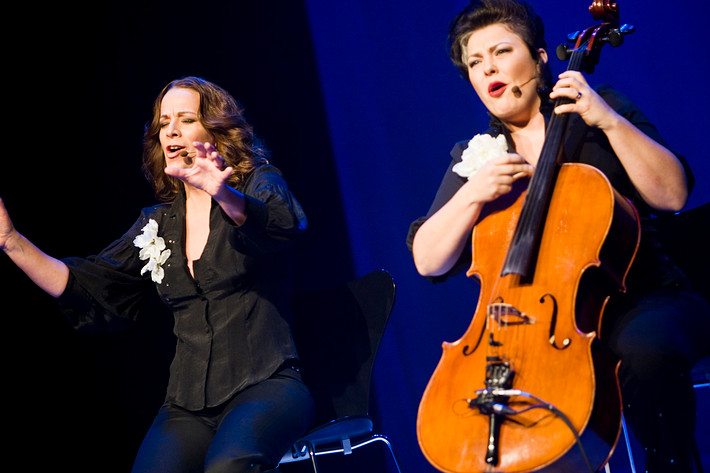 2009-01-30 - Lise & Gertrud från Södra Teatern, Stockholm