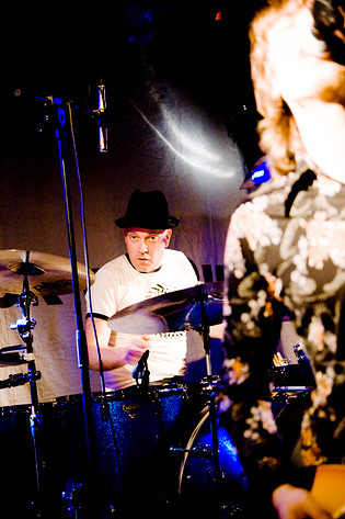 2009-02-05 - The Soundtrack Of Our Lives från Sigurdsgatan 25, Västerås 2009-02-05 - The Soundtrack Of Our Lives från Sigurdsgatan 25, Västerås