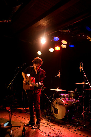 2009-02-20 - The Tallest Man On Earth från Guitars, Umeå