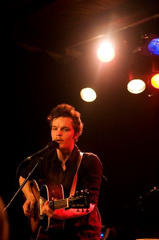2009-02-20 - The Tallest Man On Earth från Guitars, Umeå
