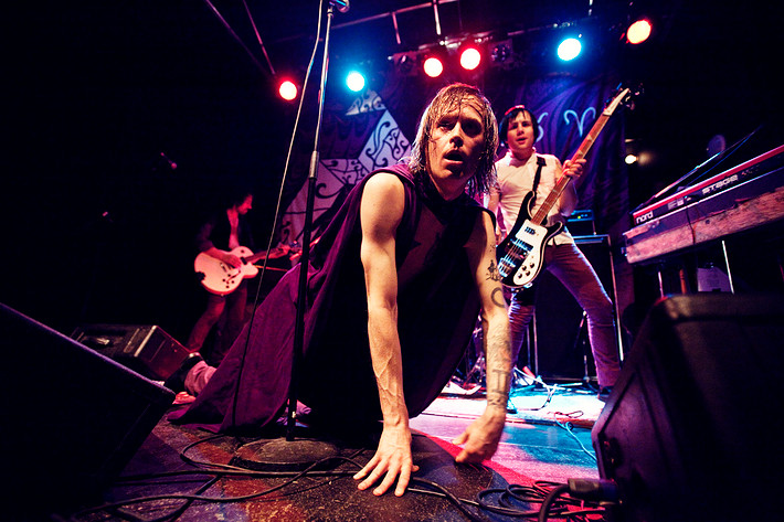 2009-02-26 - The (International) Noise Conspiracy från Mejeriet, Lund