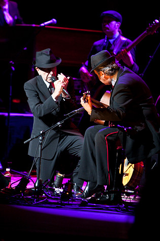 2009-02-19 - Leonard Cohen från The Beacon Theatre, New York City