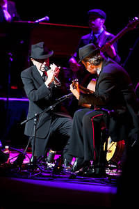 2009-02-19 - Leonard Cohen från The Beacon Theatre, New York City
