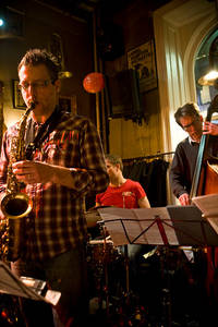2009-03-11 - Elastic Collision från Glenn Miller Café, Stockholm