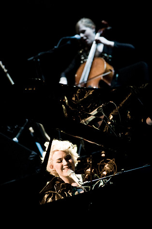 2009-03-14 - Frida Hyvönen från Dramaten, Stockholm