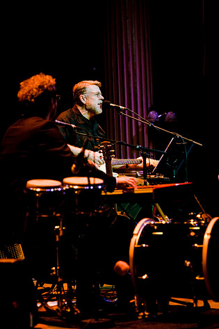 2009-04-03 - Mikael Wiehe från Nalen, Stockholm