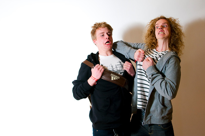 2009-04-11 - Rockfotostudion från Idrottshallen, Vänersborg