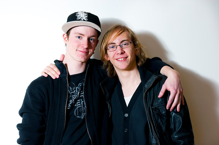 2009-04-11 - Rockfotostudion från Idrottshallen, Vänersborg