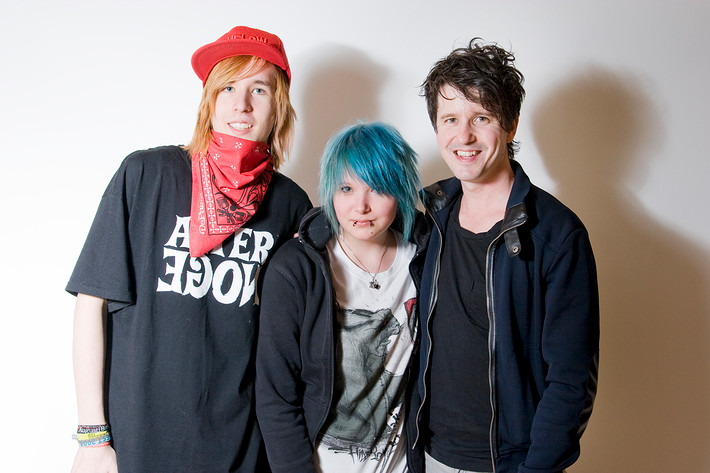 2009-04-11 - Rockfotostudion från Idrottshallen, Vänersborg