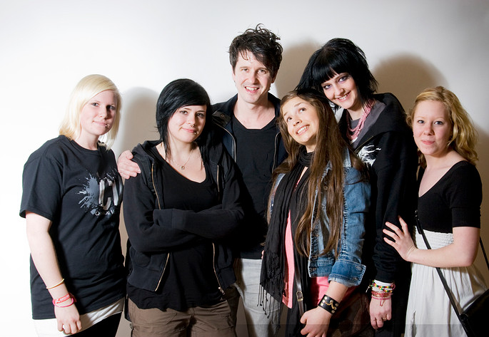 2009-04-11 - Rockfotostudion från Idrottshallen, Vänersborg