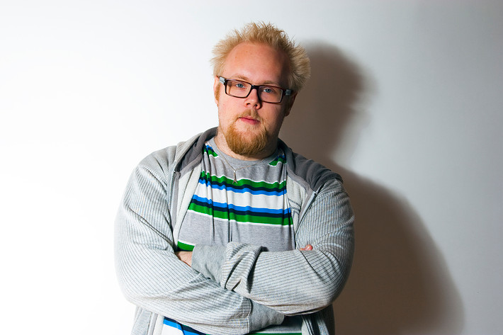 2009-04-11 - Rockfotostudion från Idrottshallen, Vänersborg