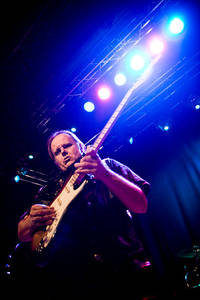 2009-04-28 - Walter Trout & the Radicals från Debaser Medis, Stockholm