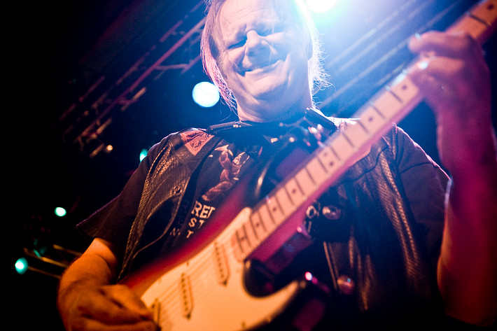 2009-04-28 - Walter Trout & the Radicals från Debaser Medis, Stockholm