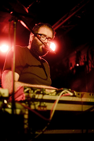 2009-05-01 - Casiotone For The Painfully Alone från Debaser Strand, Stockholm