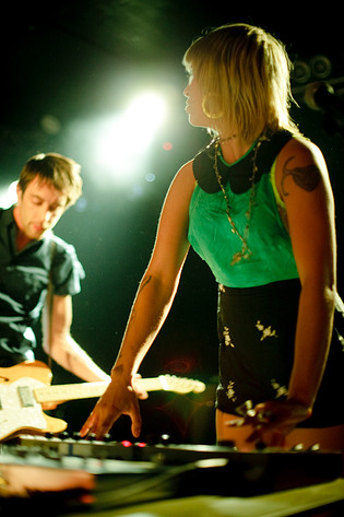 2009-05-01 - Handsome Furs från Debaser Strand, Stockholm