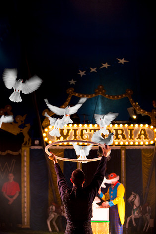 2009-05-01 - Cirkus Wictoria från Råcksta Rondellen, Stockholm