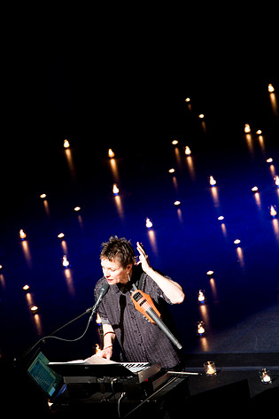 2009-05-06 - Laurie Anderson från Norrlands Operan, Umeå