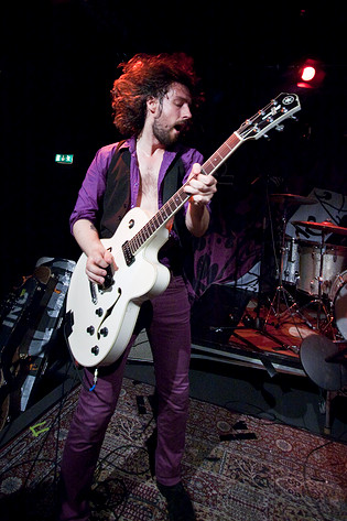 2009-05-15 - The (International) Noise Conspiracy från Storsjöteatern, Östersund