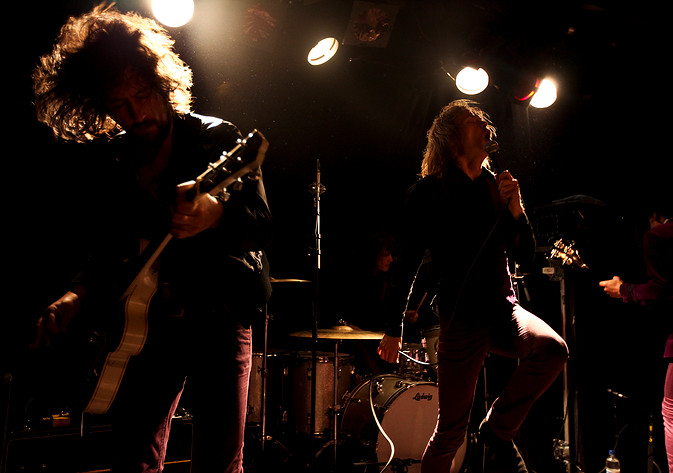 2009-05-16 - The (International) Noise Conspiracy från Guitars, Umeå