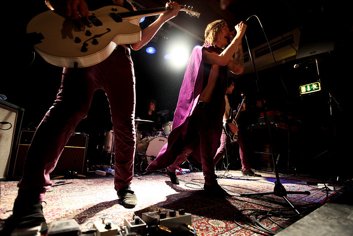 2009-05-16 - The (International) Noise Conspiracy från Guitars, Umeå