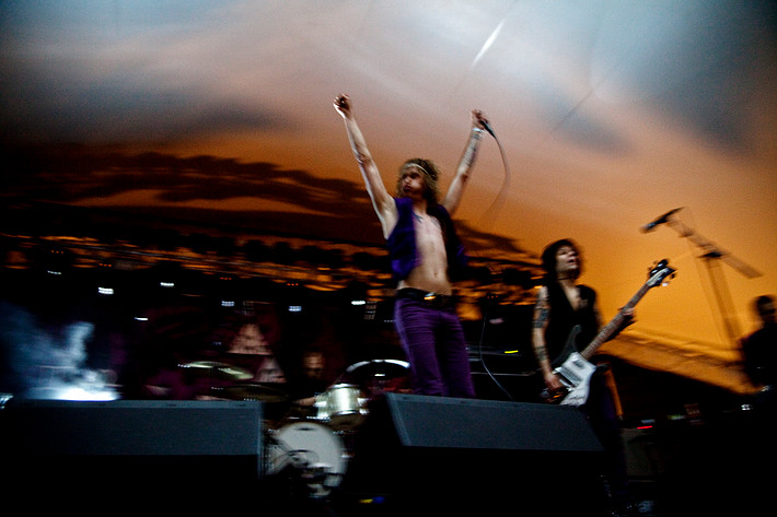 2009-05-28 - The (International) Noise Conspiracy från Siesta!, Hässleholm