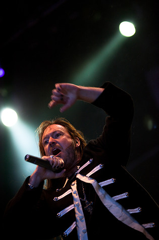 2009-06-04 - Hammerfall från Sweden Rock Festival, Sölvesborg