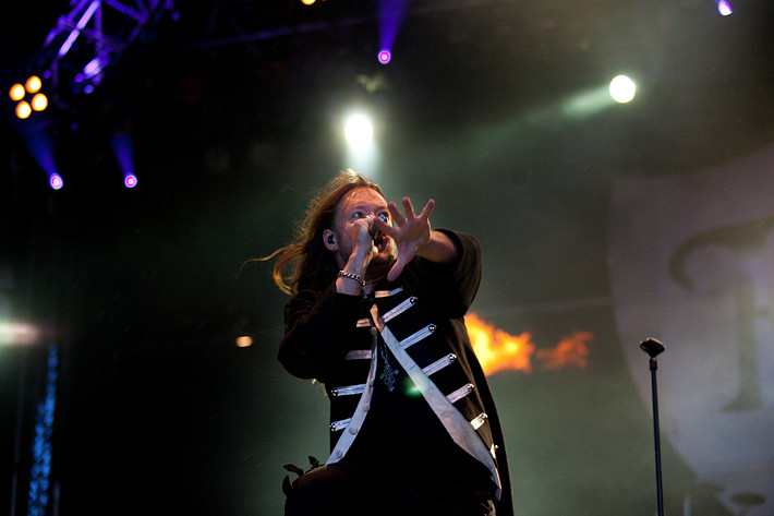 2009-06-04 - Hammerfall från Sweden Rock Festival, Sölvesborg
