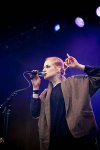 2009-06-13 - El Perro Del Mar från Stora Skuggan, Stockholm