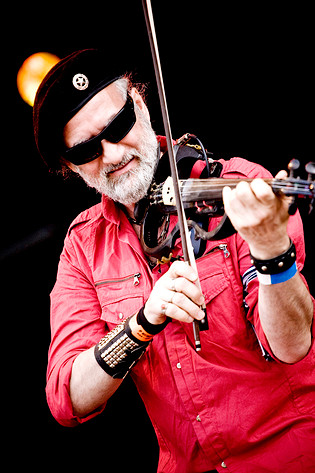 2009-06-25 - Gogol Bordello från West Coast Riot, Göteborg
