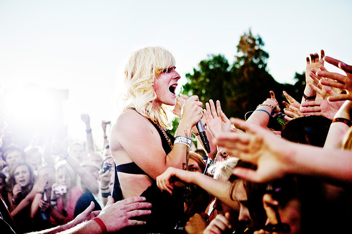 2009-06-26 - The Sounds från Peace & Love, Borlänge